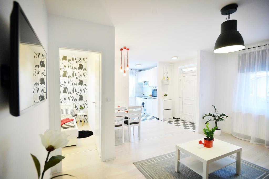 Enjoy Apartman Eger Exterior photo